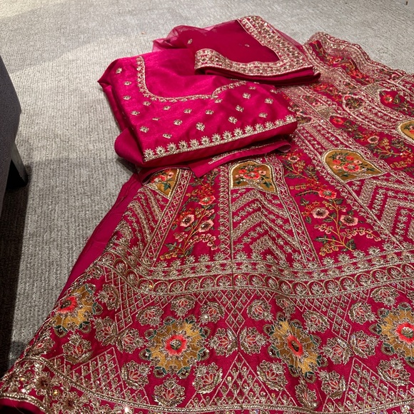 Hot pink embroidered lehnga semistitched, blouse unstitched, finished dupatta - Picture 2 of 4